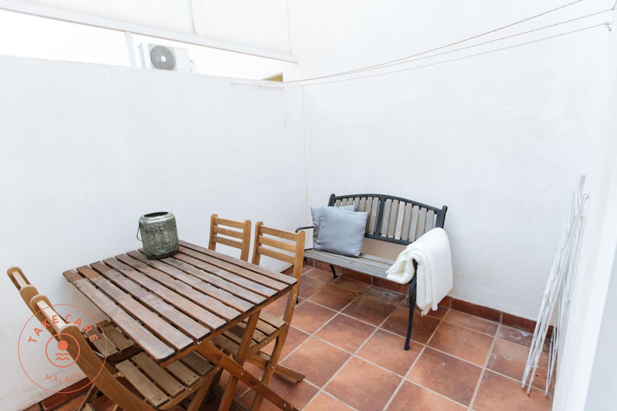 Apartment Casa Riad With Spacious Patio - Tcm Málaga Eksteriør billede